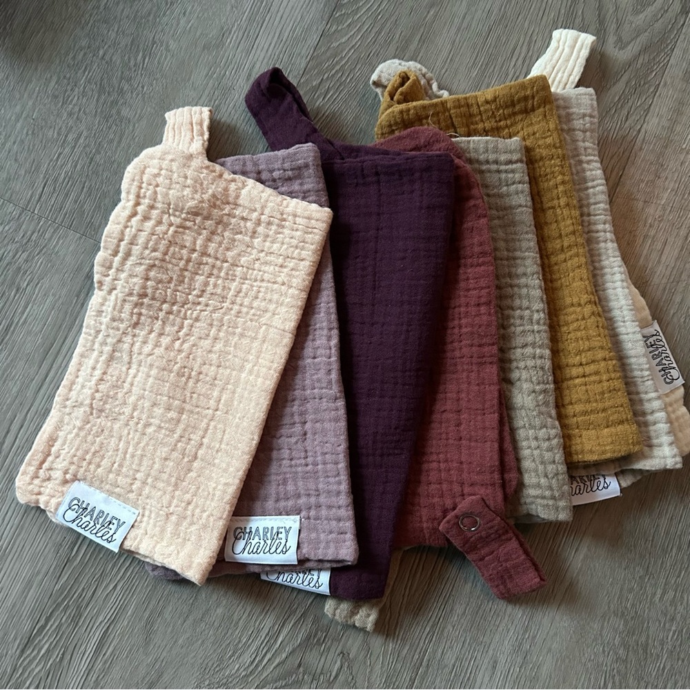 8 CHARLEY Charles Gauze Pacifier Holder Blanket - Mini 7 X 7